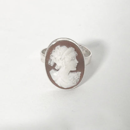 Cameo Ring Profile Woman