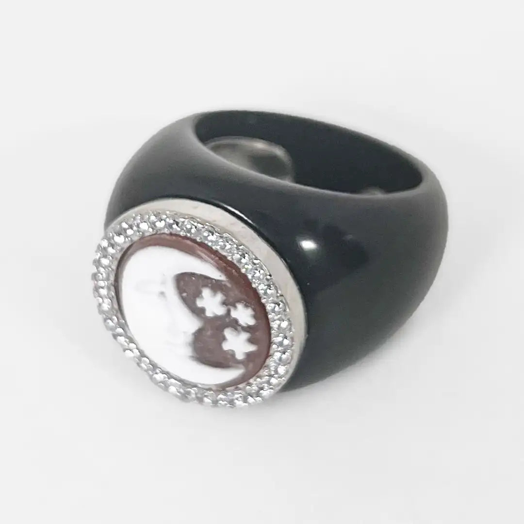 Moon Cameo Ring