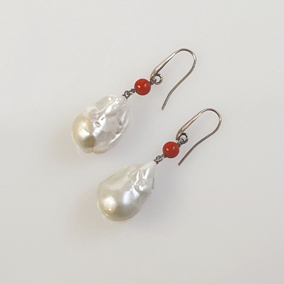 Earrings with Scaramazze Pearls and Coral Bead