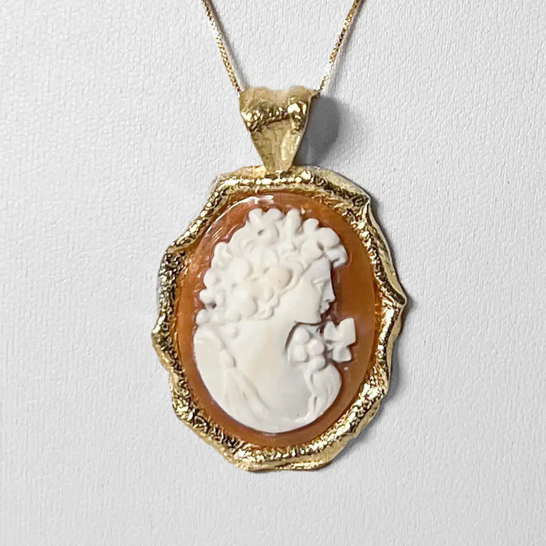 Cameo Pendant Woman Profile