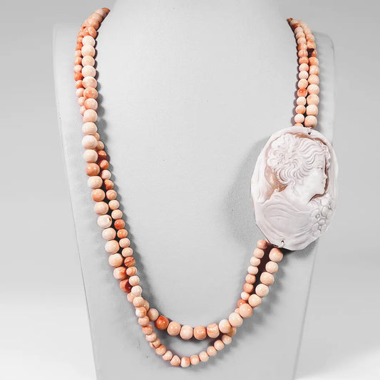 Double Strand Pearl Necklace with Cameo Profile Woman