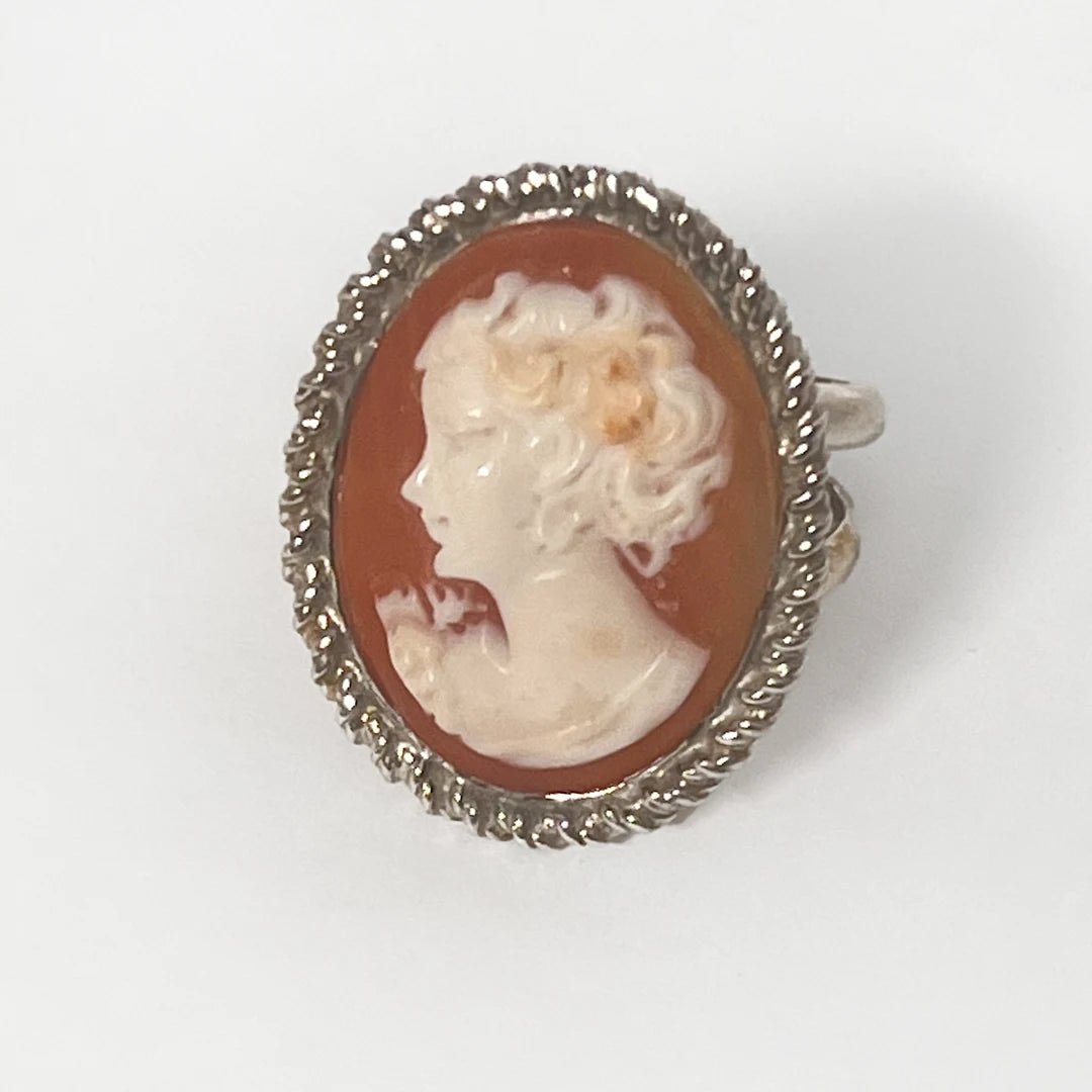 Cameo Ring Profile Woman