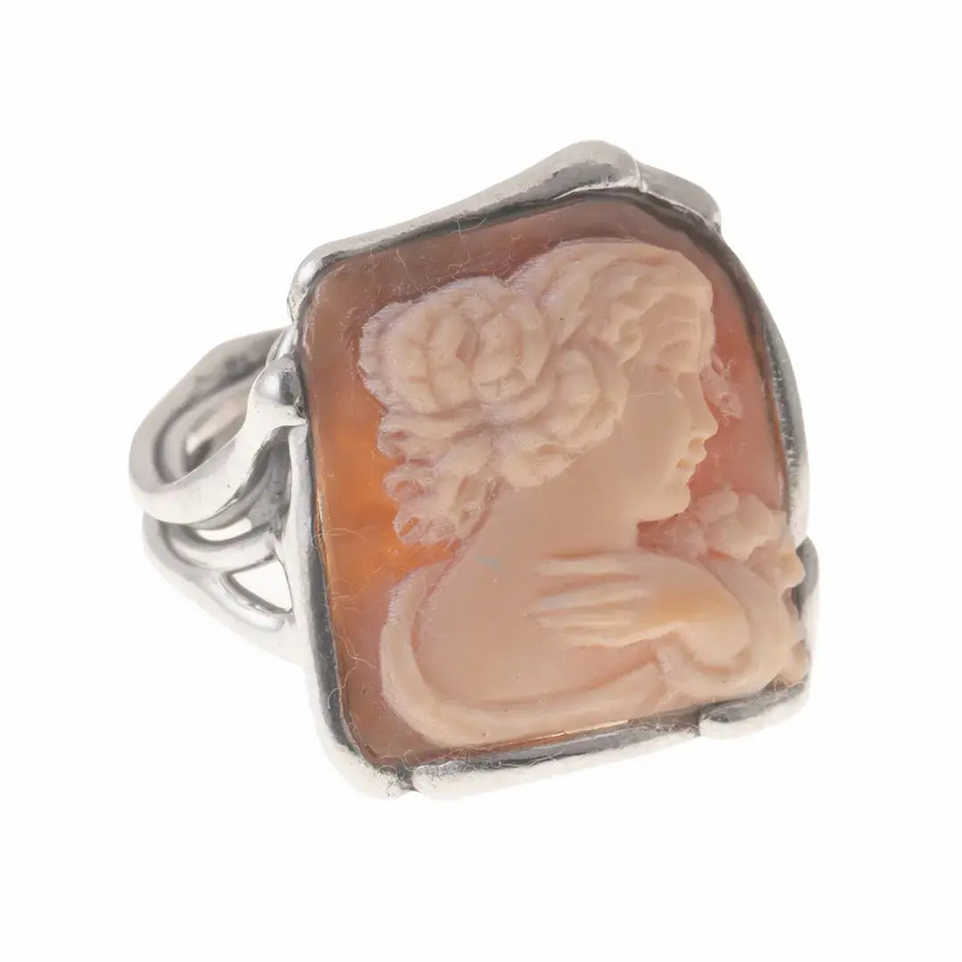 Anello Cammeo Artistico Profilo Donna con Mano