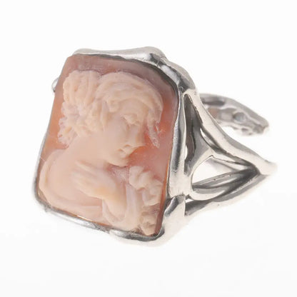 Anello Cammeo Artistico Profilo Donna con Mano