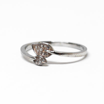 "Leaves" ring in silver and zirconia