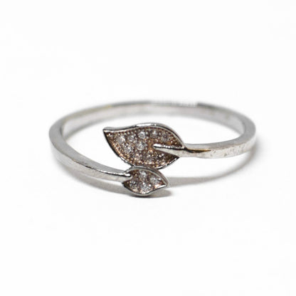 "Leaves" ring in silver and zirconia