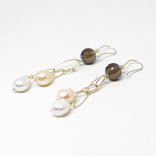 Agate and pearl earrings