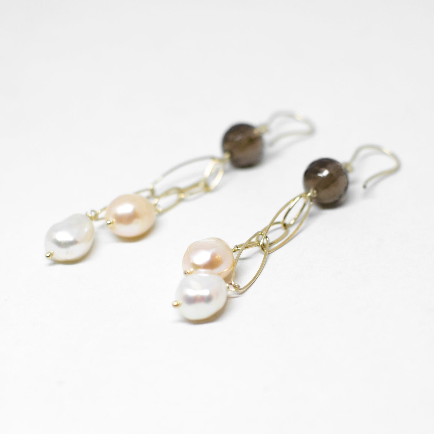 Agate and pearl earrings