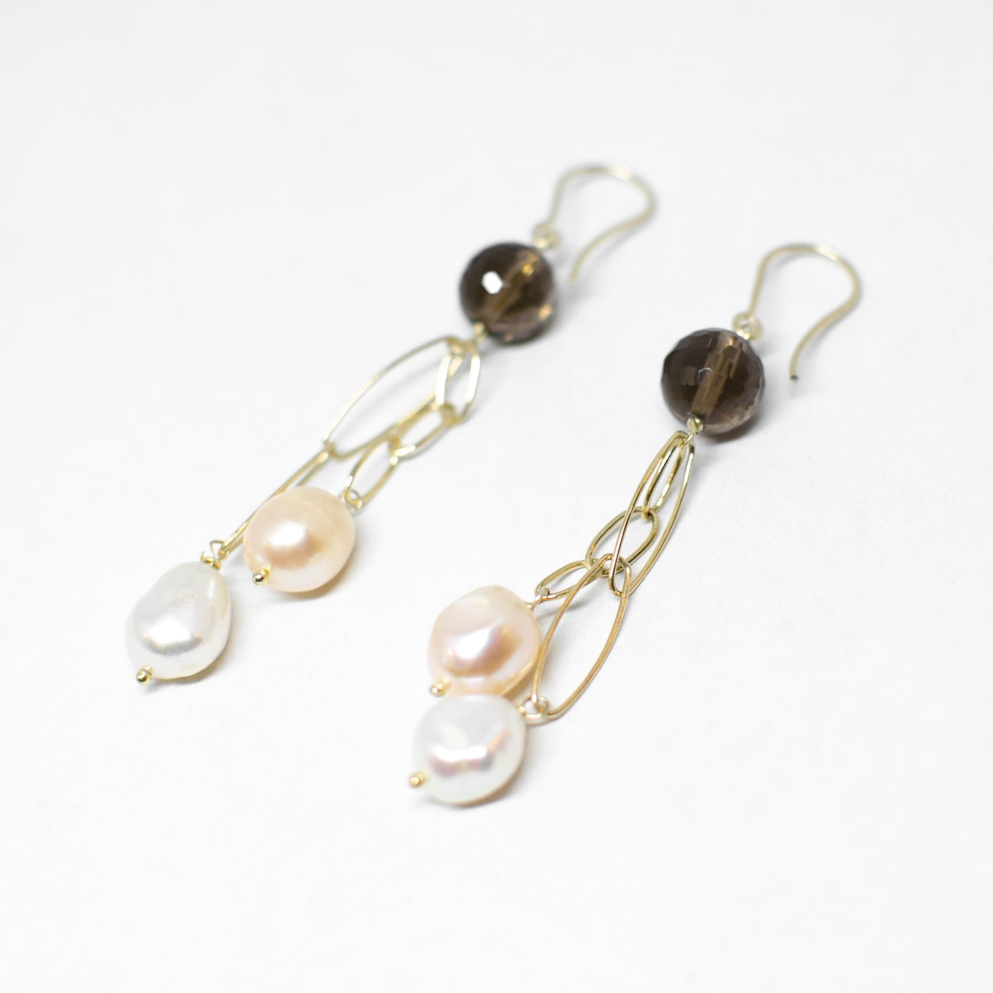 Agate and pearl earrings