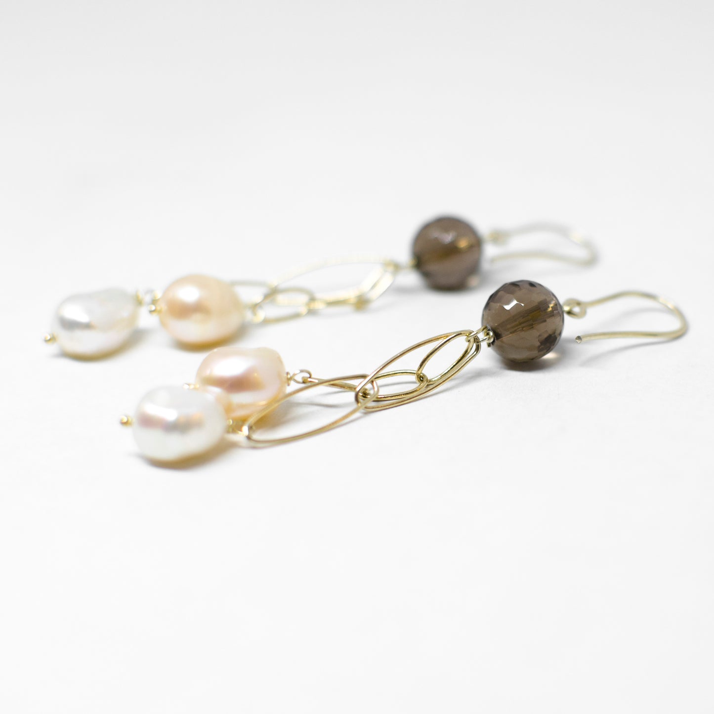 Agate and pearl earrings