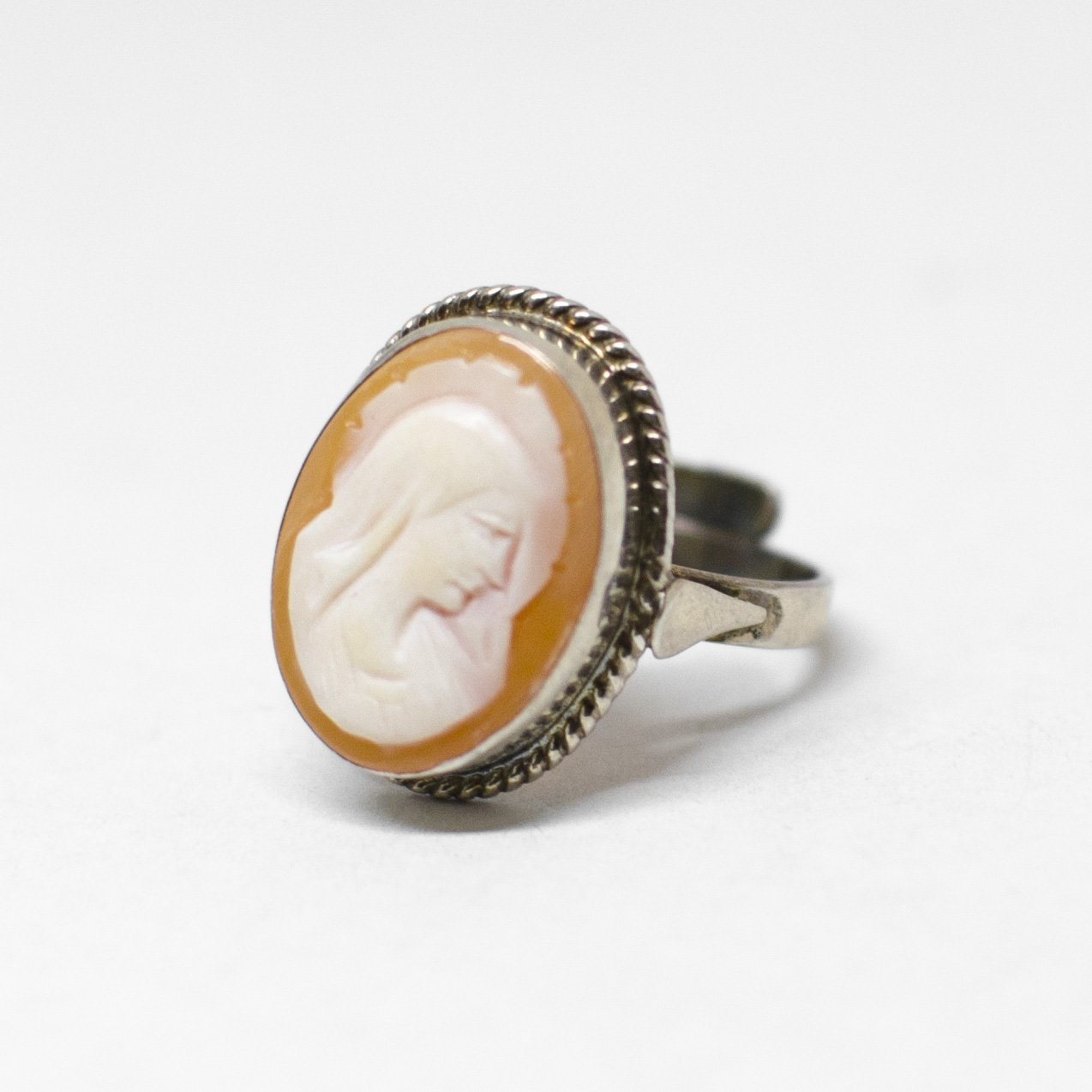 Cameo ring various styles and engravings of Madonnina