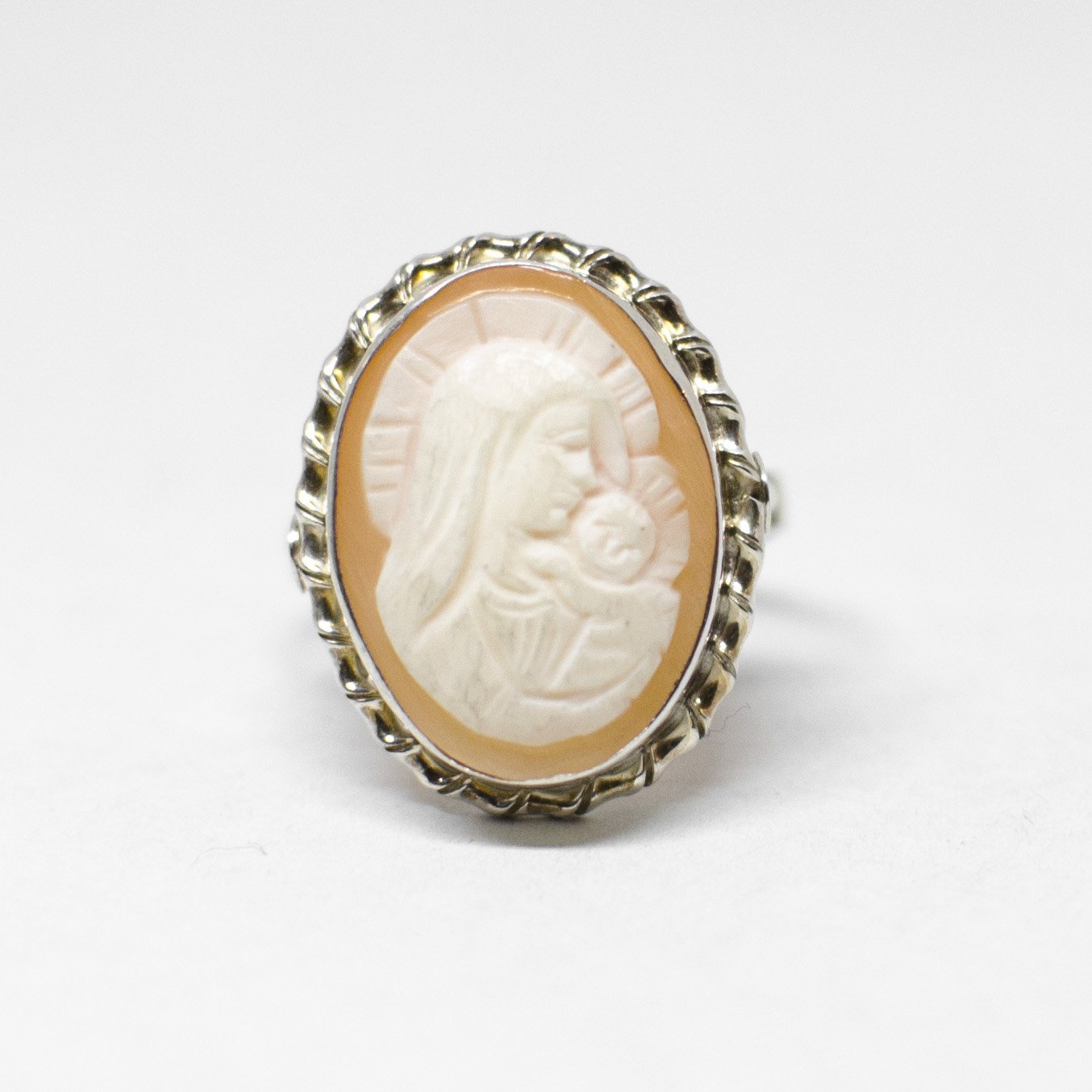 Cameo ring various styles and engravings of Madonnina