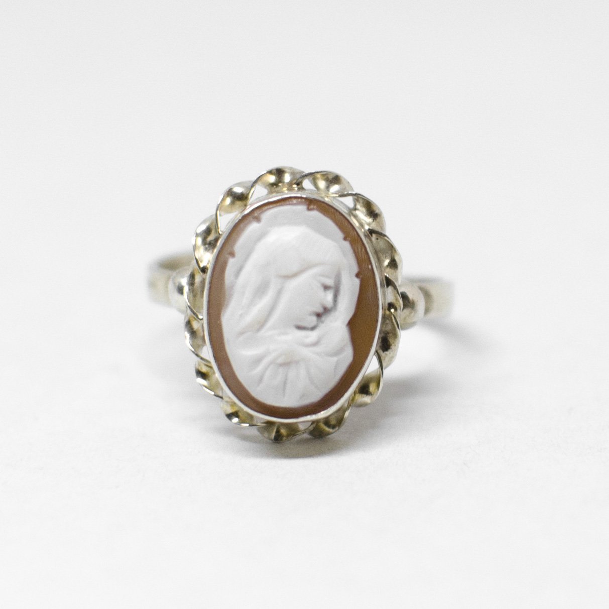 Cameo ring various styles and engravings of Madonnina