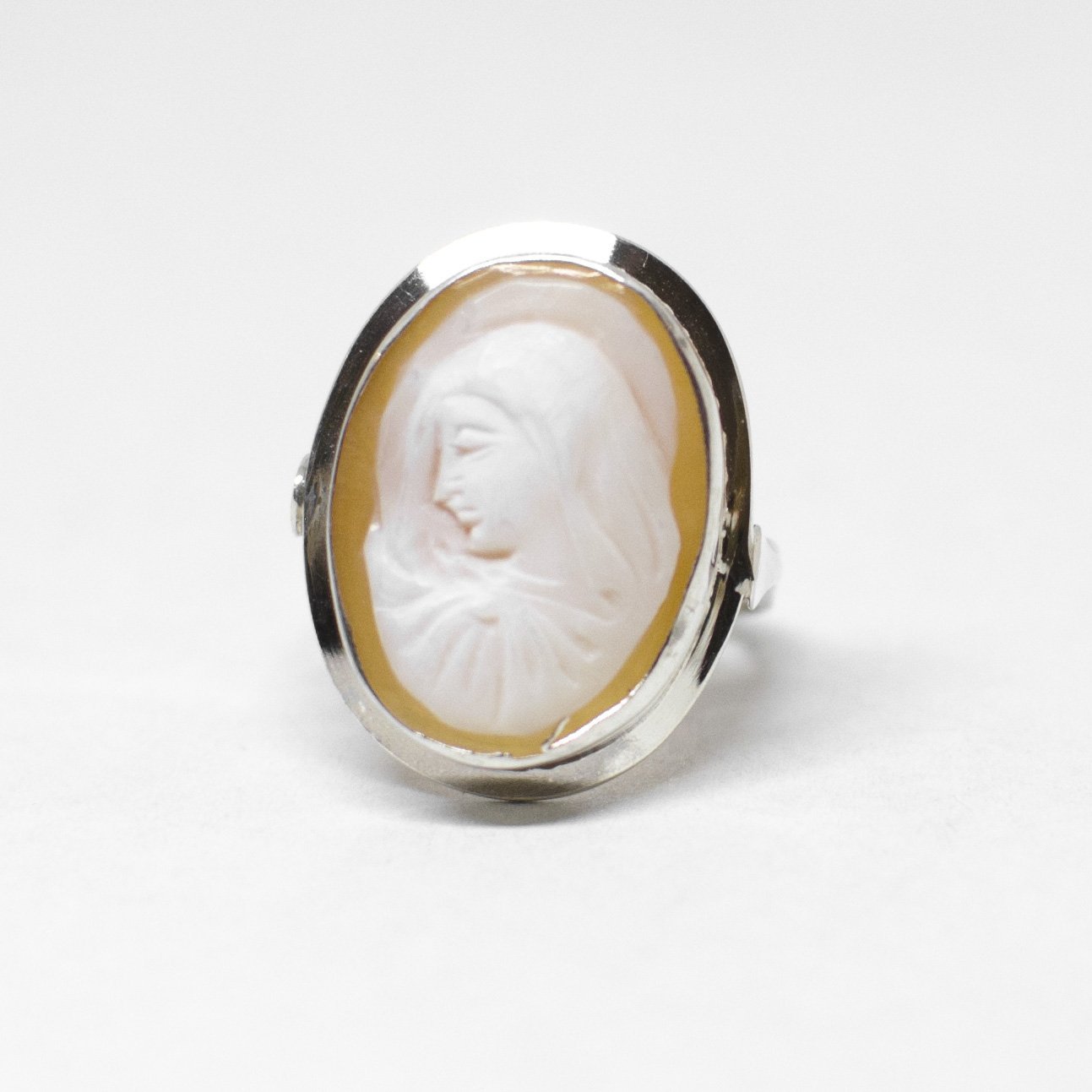 Cameo ring various styles and engravings of Madonnina