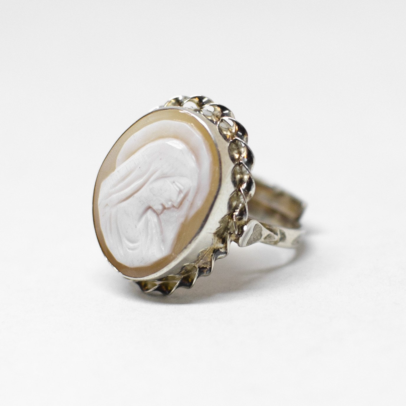 Cameo ring various styles and engravings of Madonnina