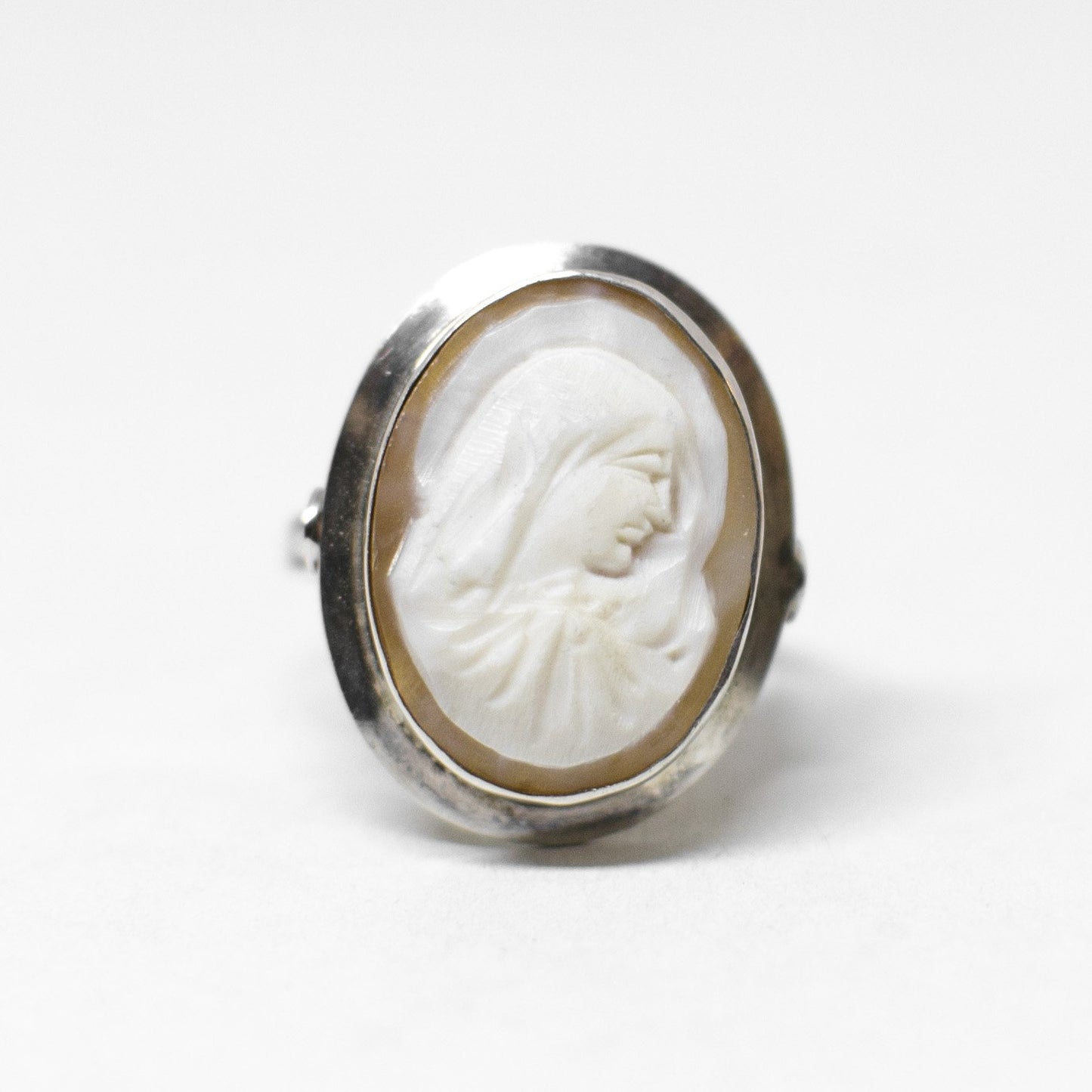 Cameo ring various styles and engravings of Madonnina