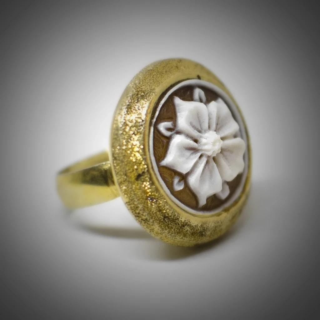 Cameo ring flower engraving