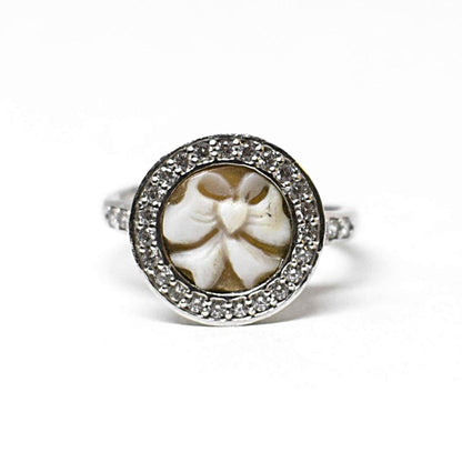 Cameo and zirconia ring with bow